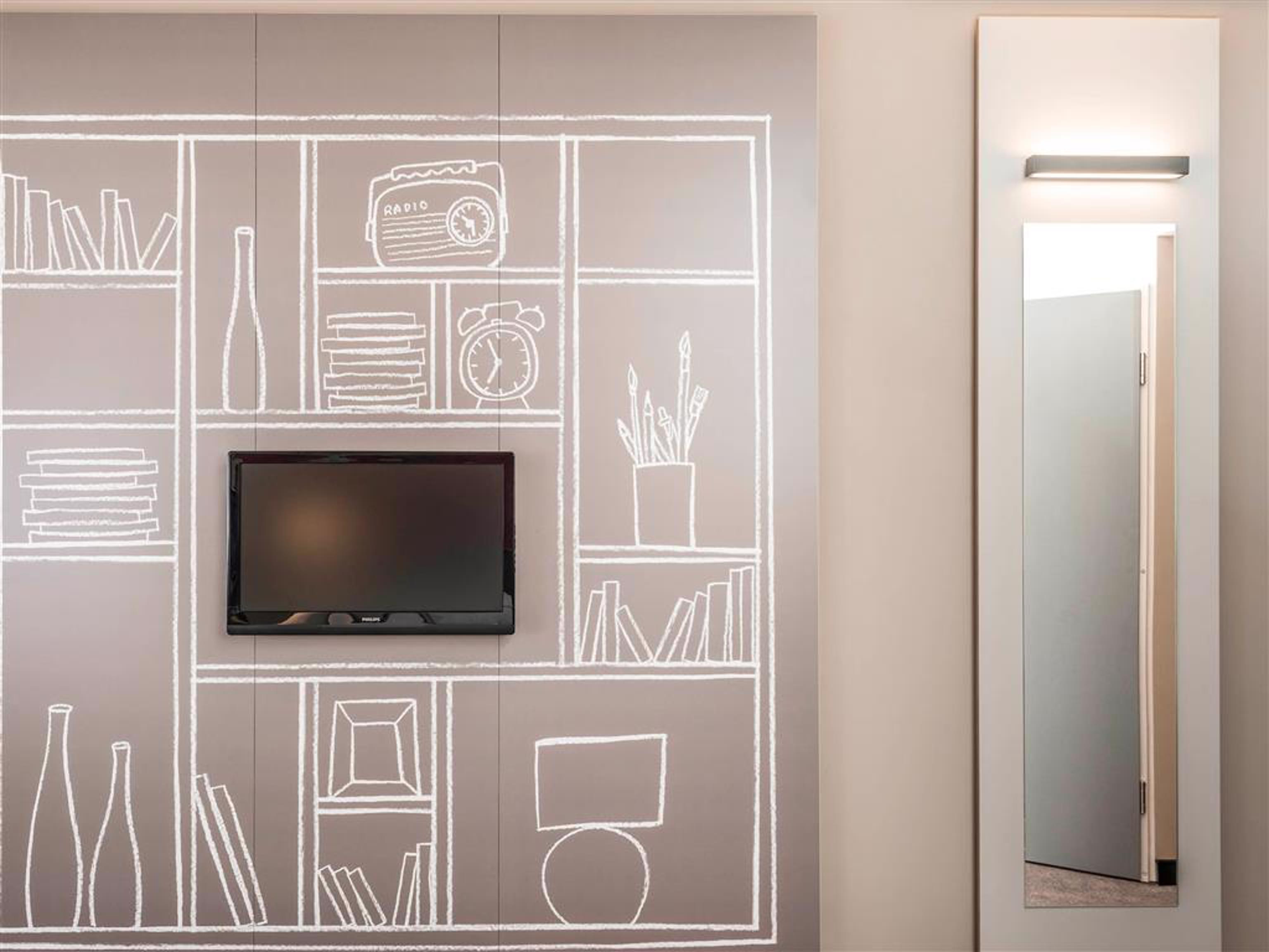 Ibis Paris Gare Du Nord Chateau Landon 10Eme Экстерьер фото