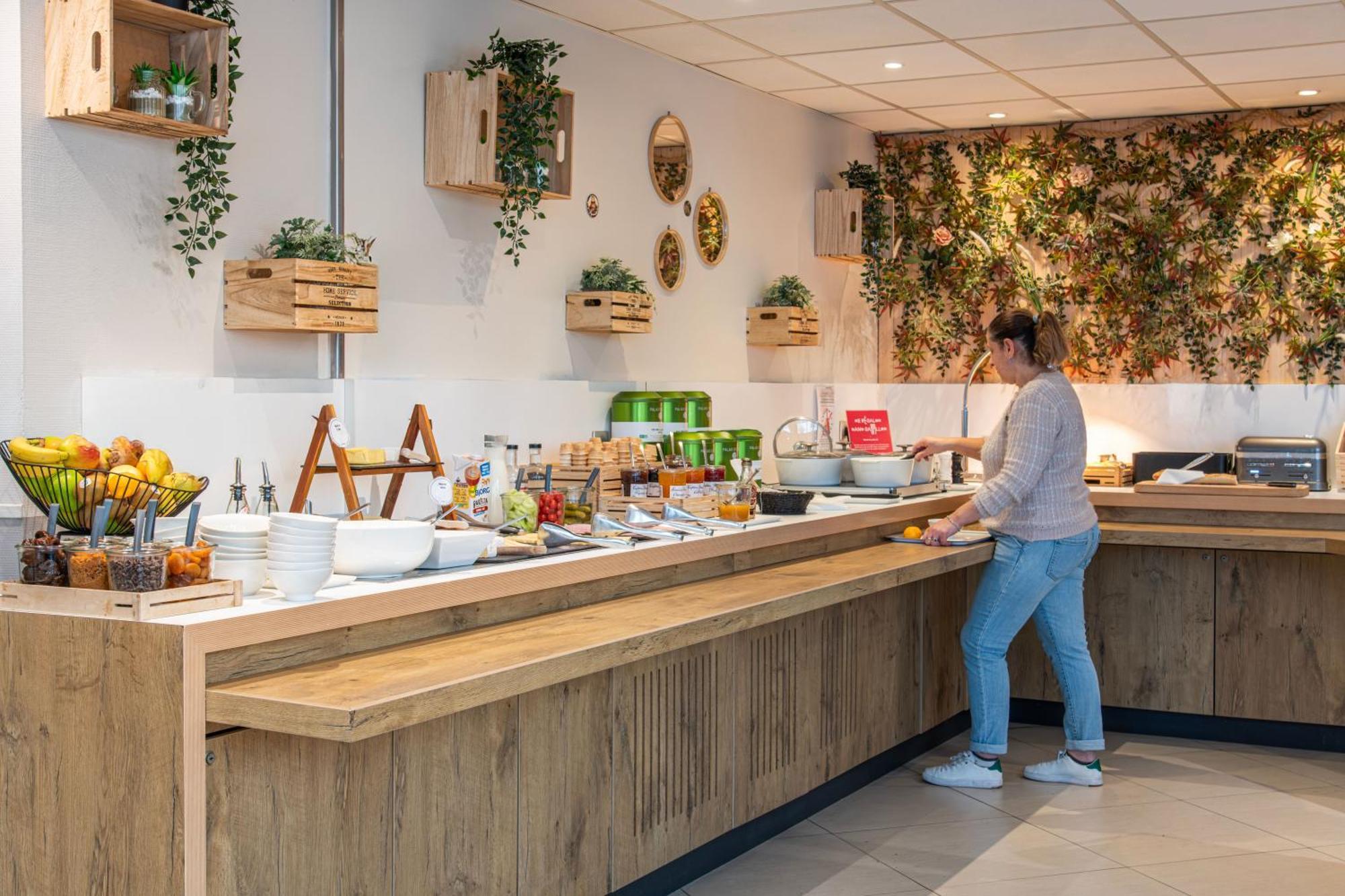 Ibis Paris Gare Du Nord Chateau Landon 10Eme Экстерьер фото